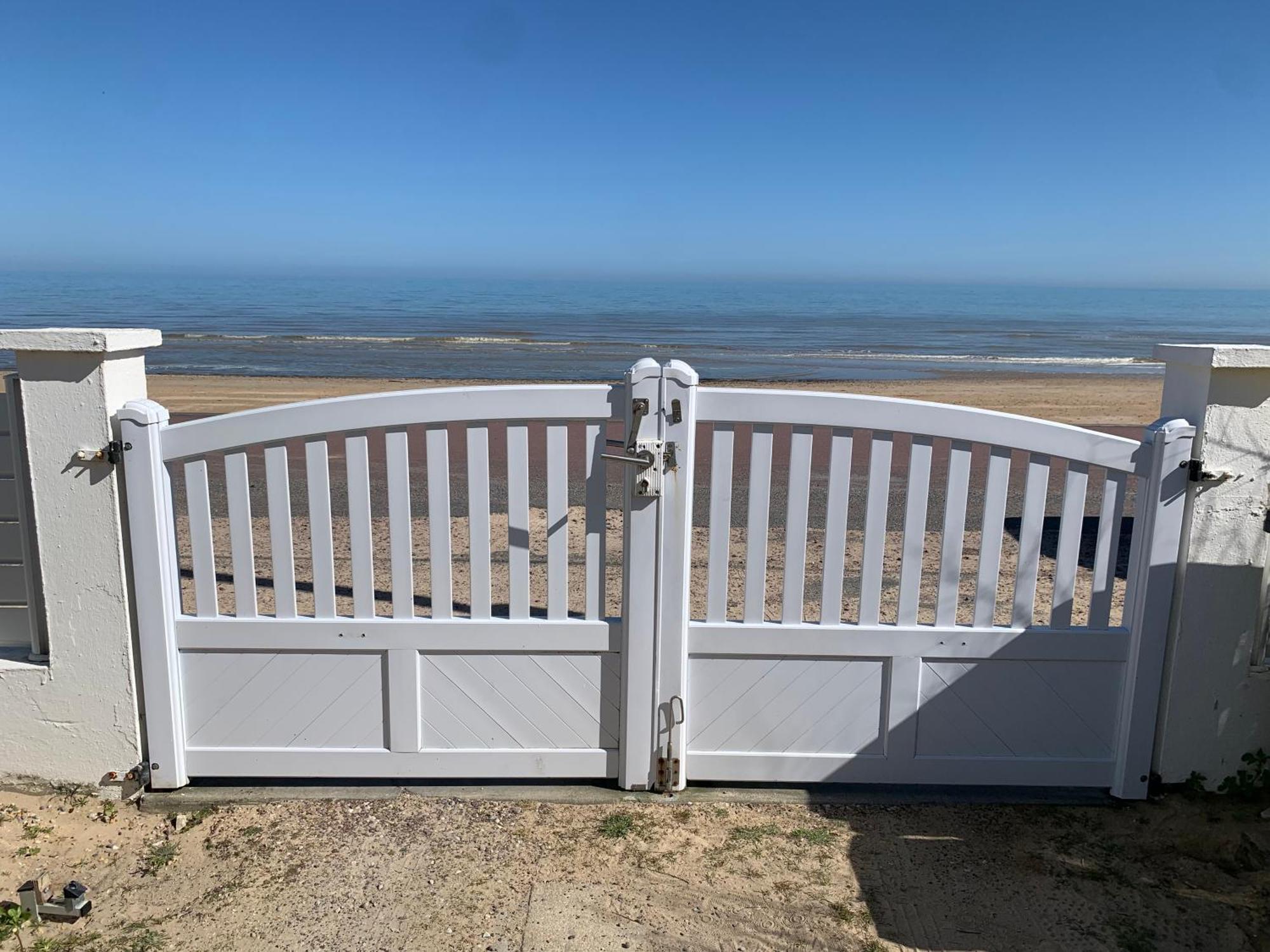 Villa De La Plage, Front De Mer, Juno Beach Bernières-sur-Mer Eksteriør bilde